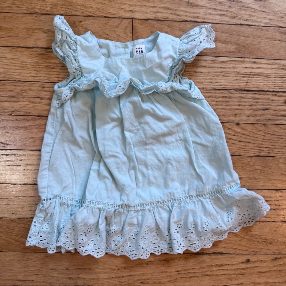 Baby‎ Gap Girls Light Blue Eyelet Ruffle Cotton Dress 6-12 Months Sleeveless